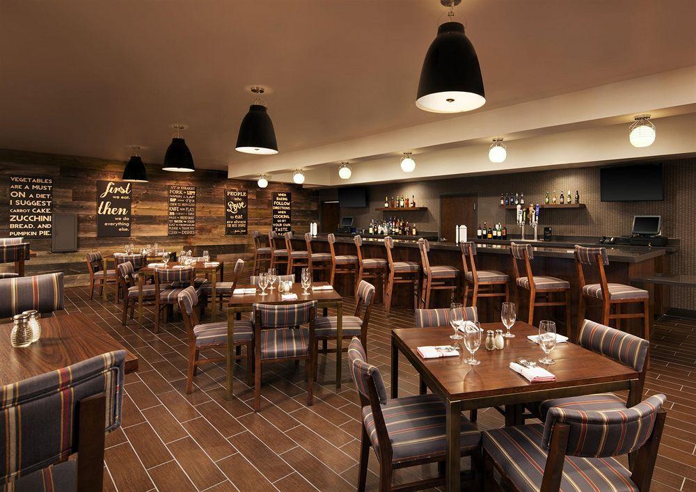 Four Points By Sheraton Phoenix South Mountain Экстерьер фото