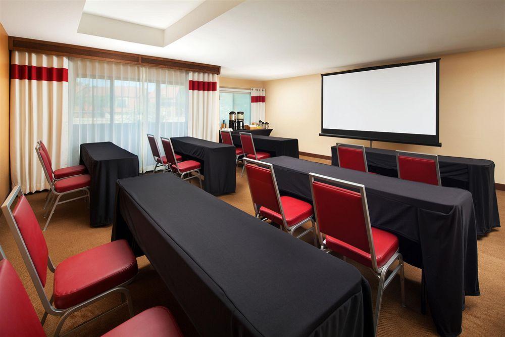 Four Points By Sheraton Phoenix South Mountain Экстерьер фото
