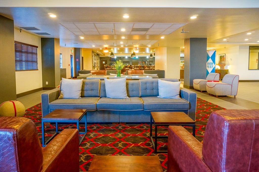 Four Points By Sheraton Phoenix South Mountain Экстерьер фото